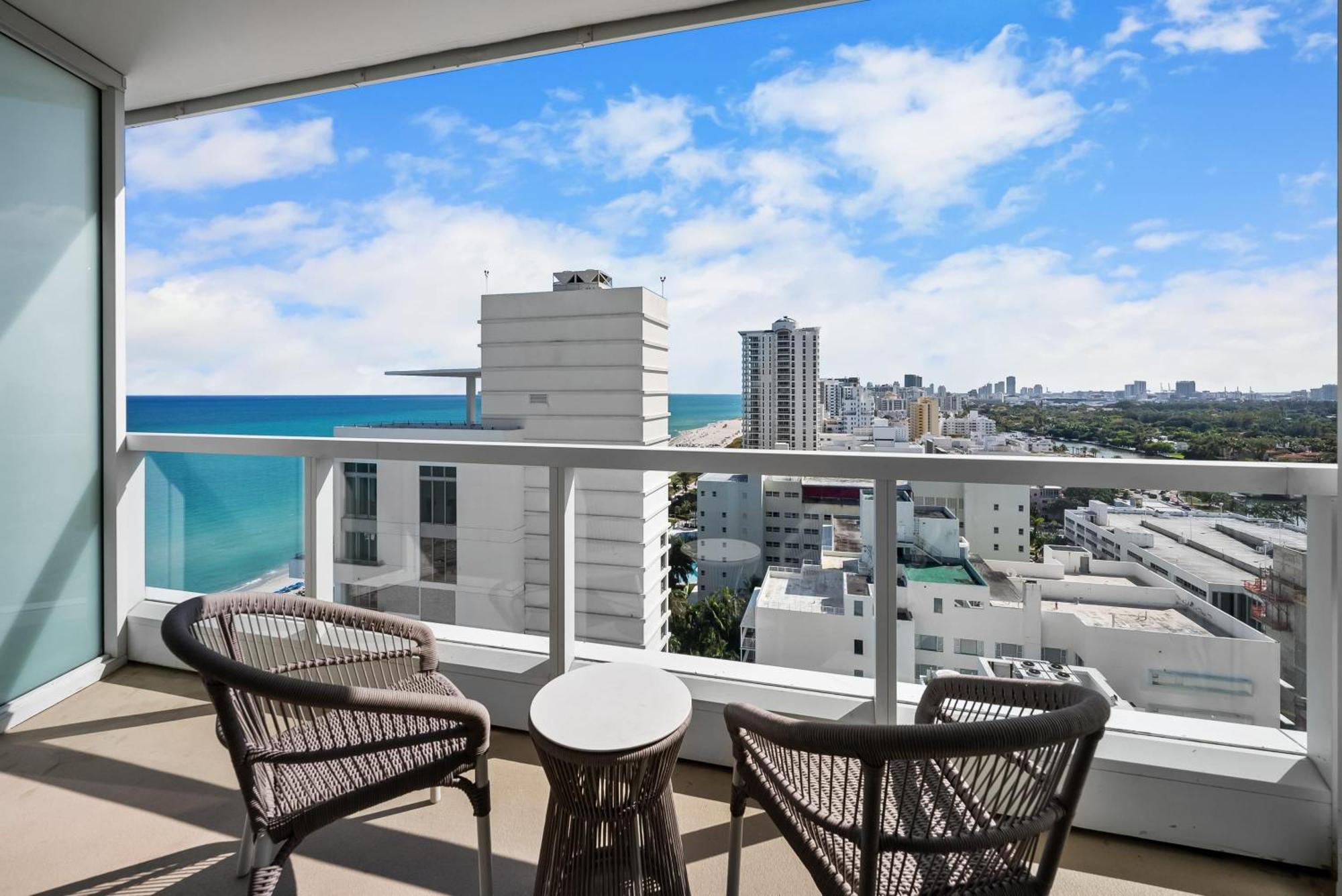 Fontainebleau Resort Balcony W Ocean + Bay View Маямі-Біч Екстер'єр фото