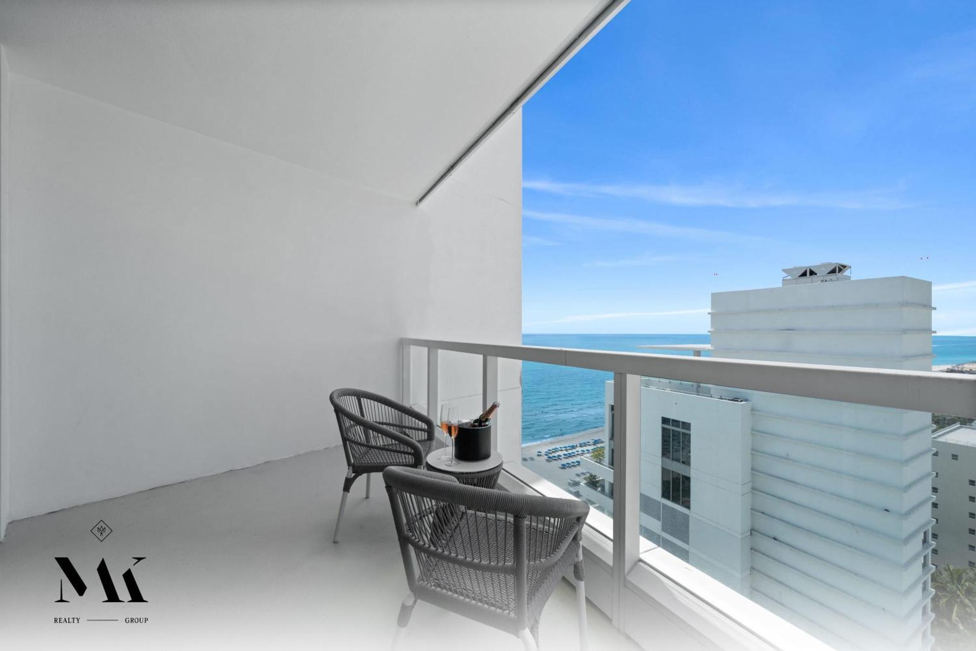 Fontainebleau Resort Balcony W Ocean + Bay View Маямі-Біч Екстер'єр фото